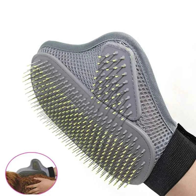 Pet Grooming & Deshedding Glove for Dogs & Cats